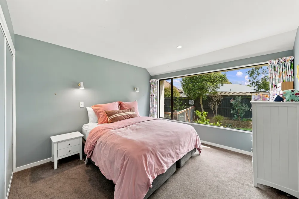 Photos of 6 Ngahere Street