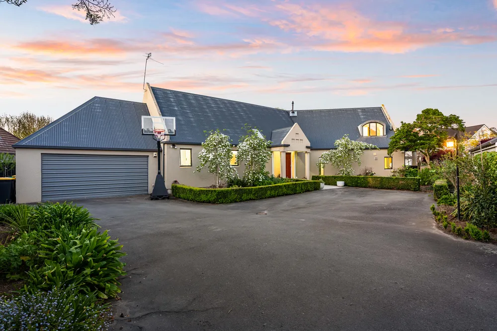 Photos of 6 Ngahere Street