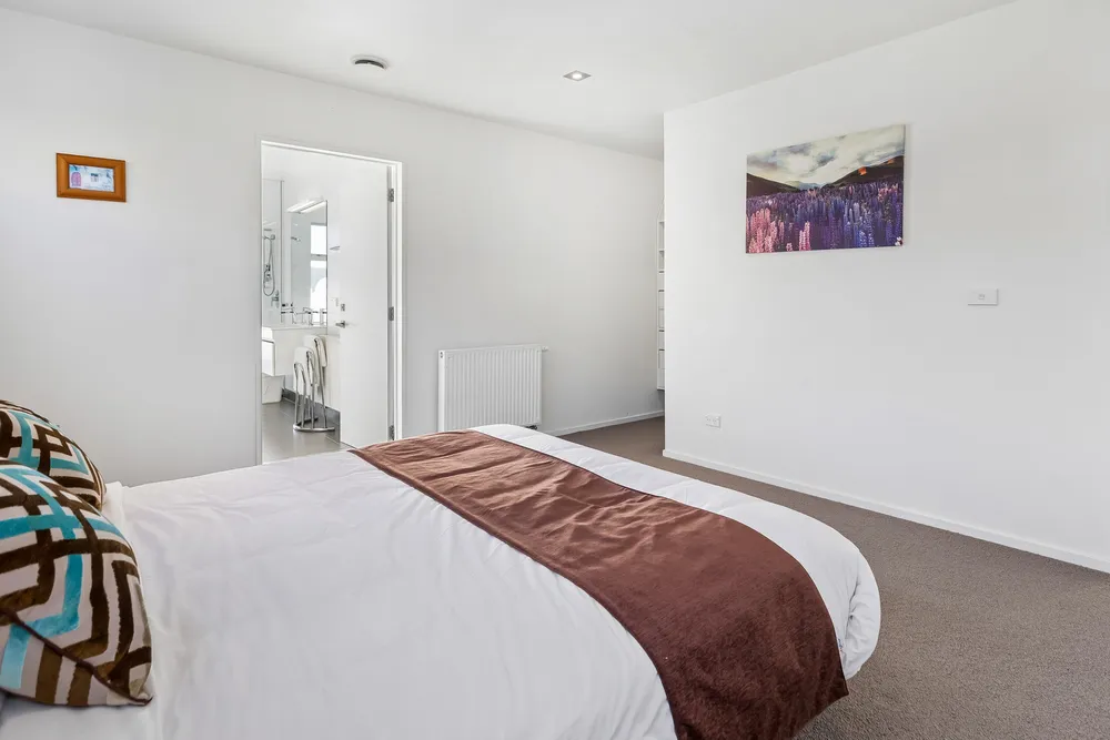 Photos of 10 Euan Sarginson Place