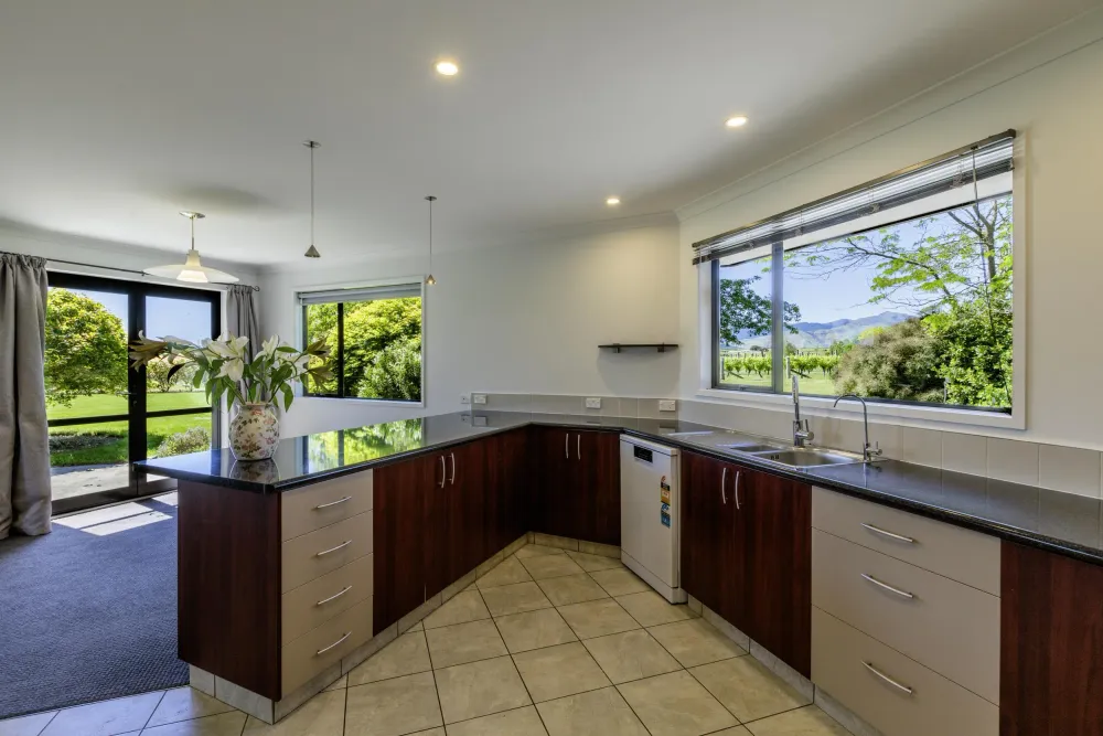 Photos of 160 Shandon Road