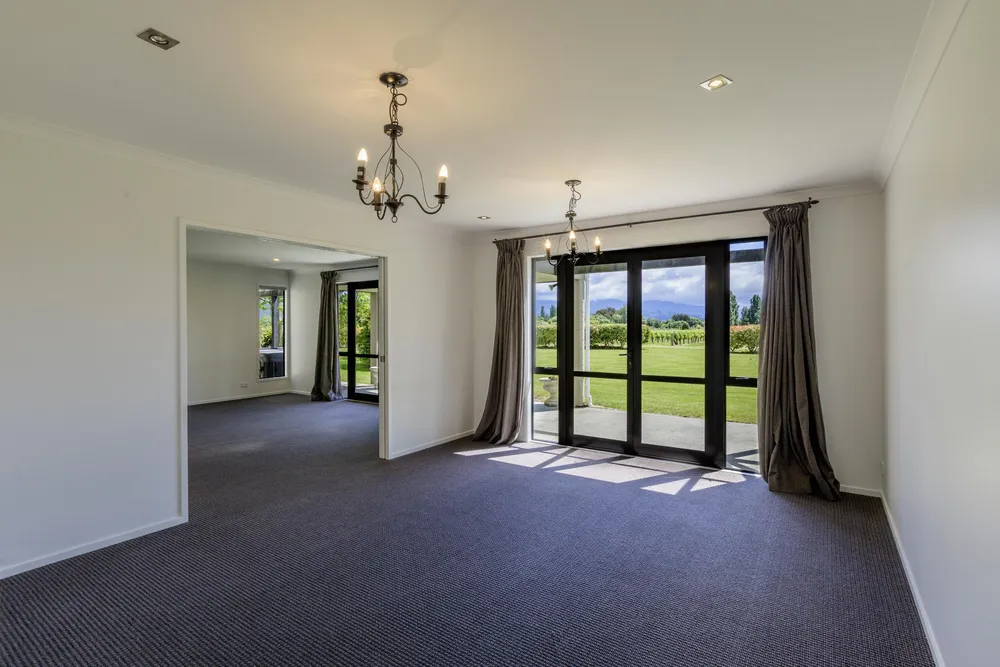 Photos of 160 Shandon Road