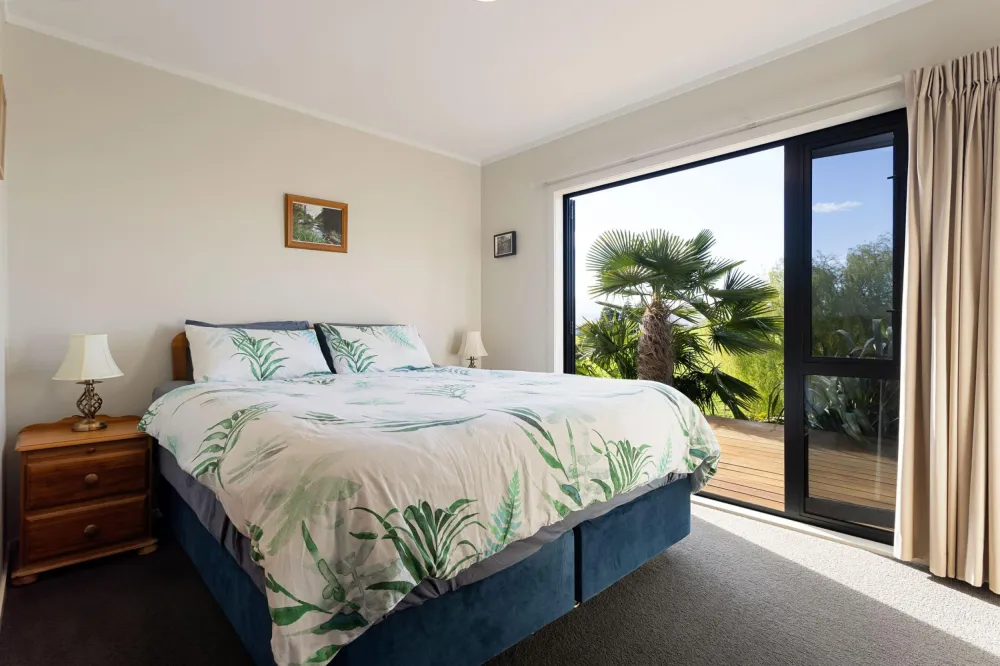 Photos of 1221A Pokuru Road