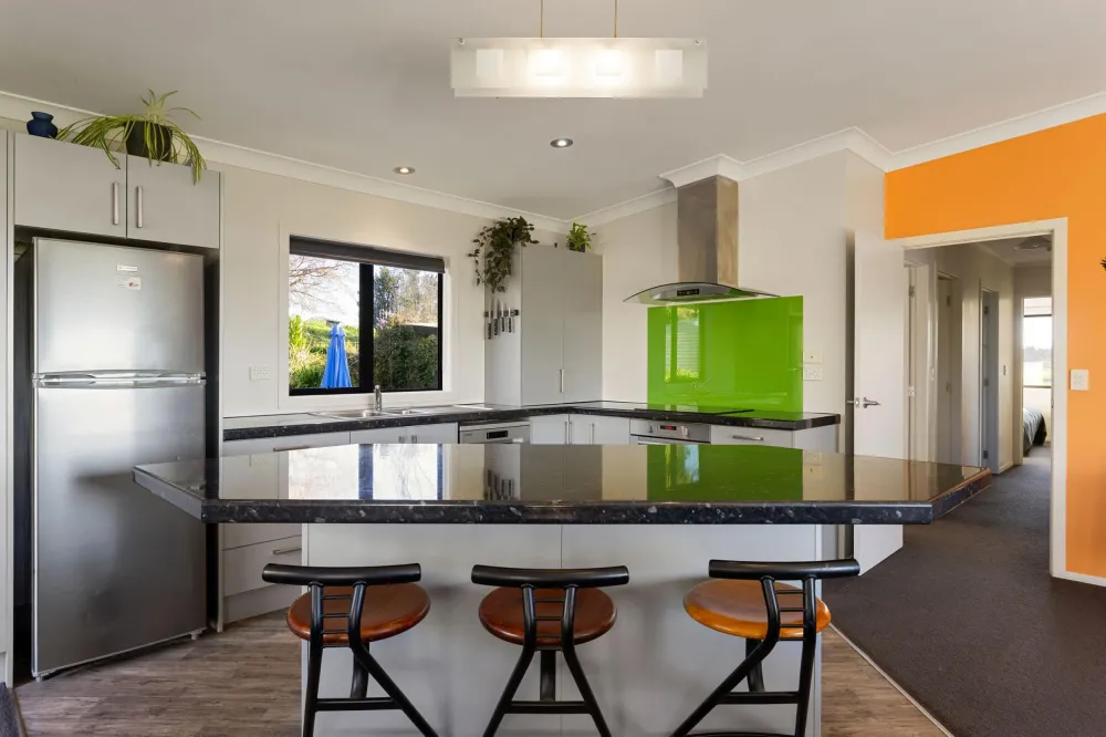 Photos of 1221A Pokuru Road