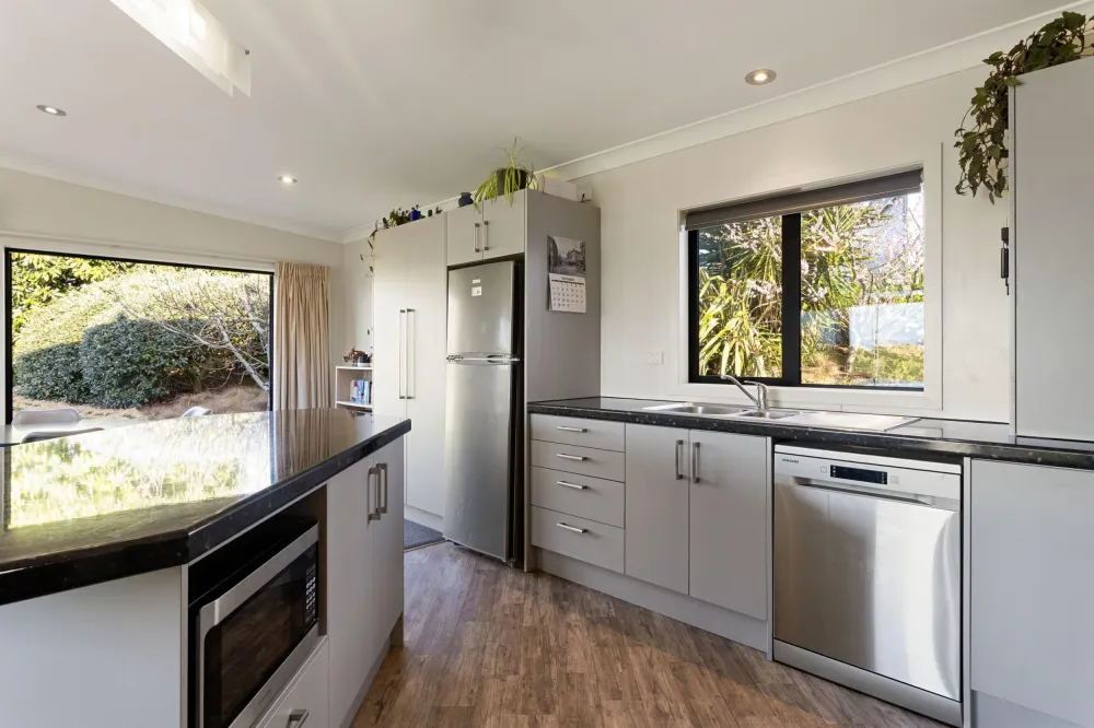 Photos of 1221A Pokuru Road