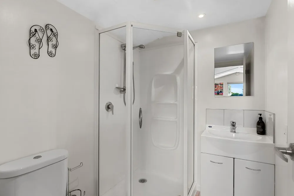 Photos of 70A Toorak Avenue