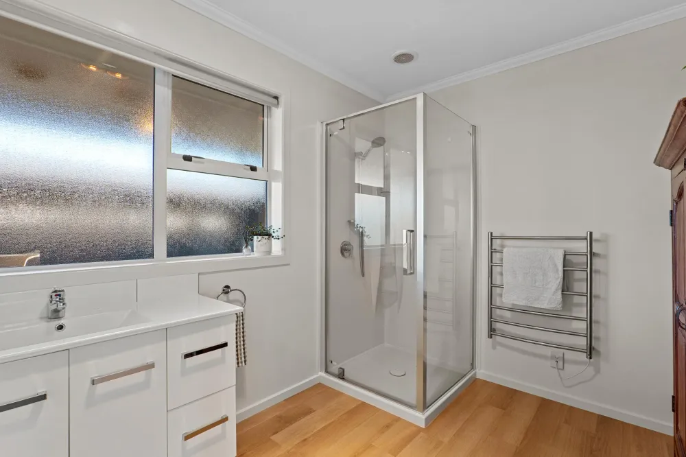 Photos of 70A Toorak Avenue
