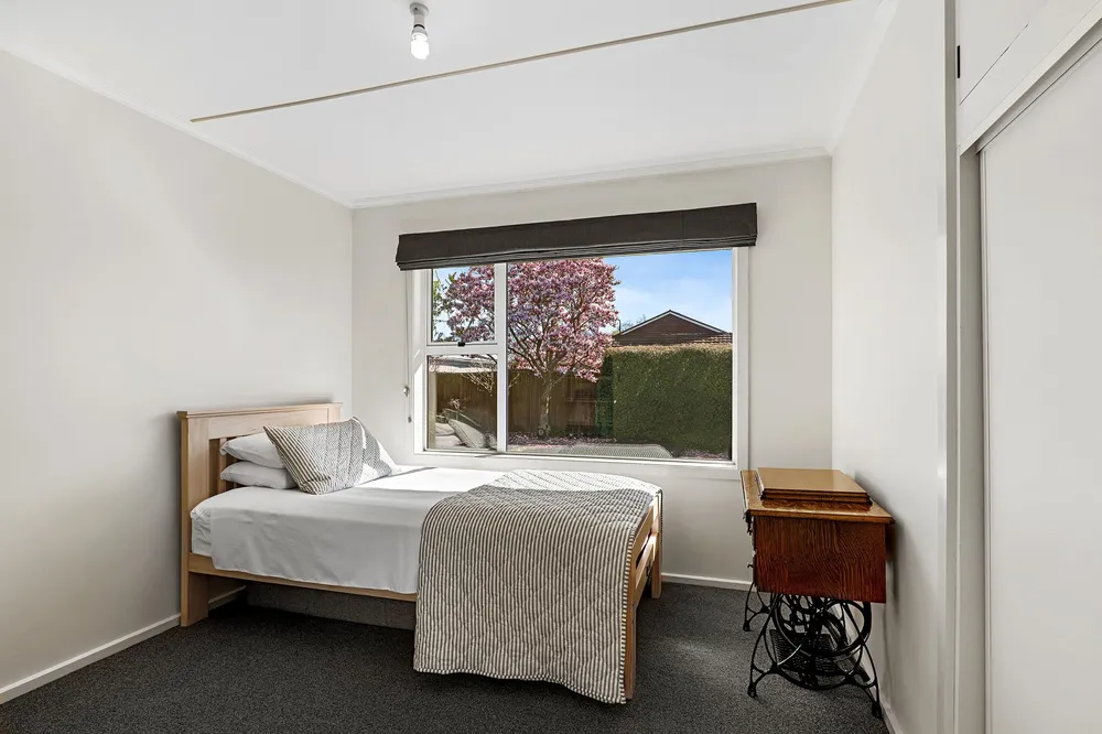 Photos of 70A Toorak Avenue