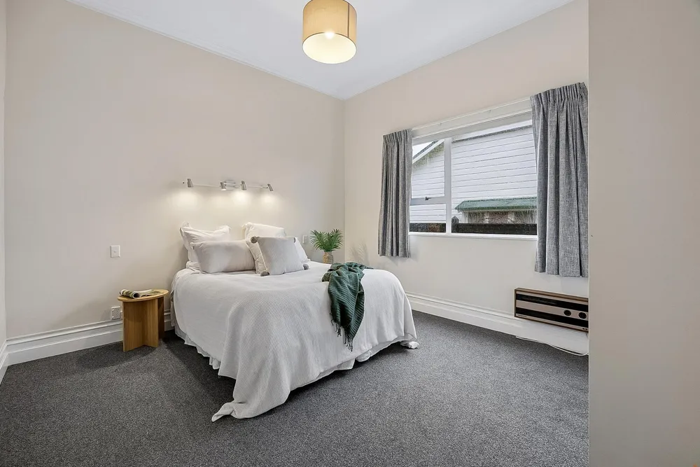 Photos of 7 Gamma Street