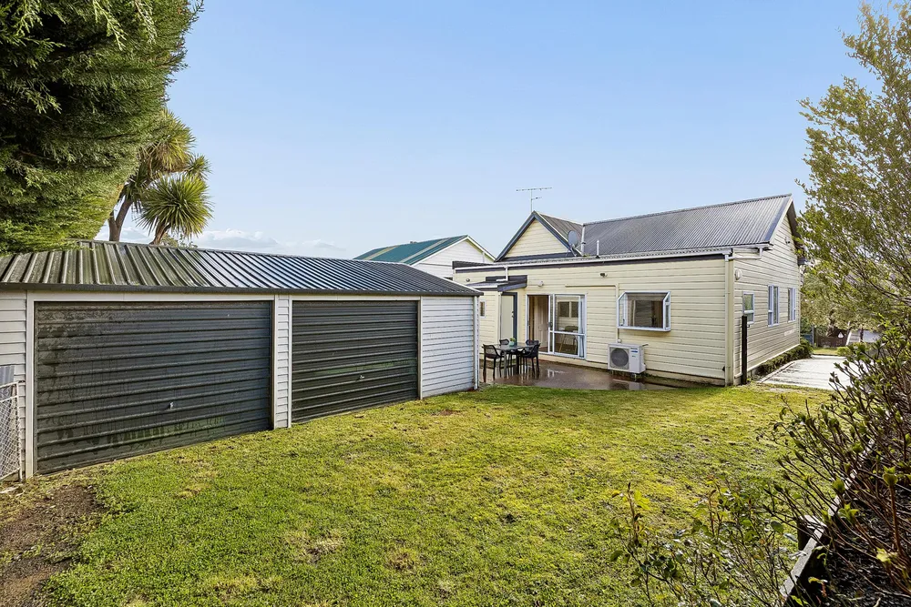 Photos of 7 Gamma Street