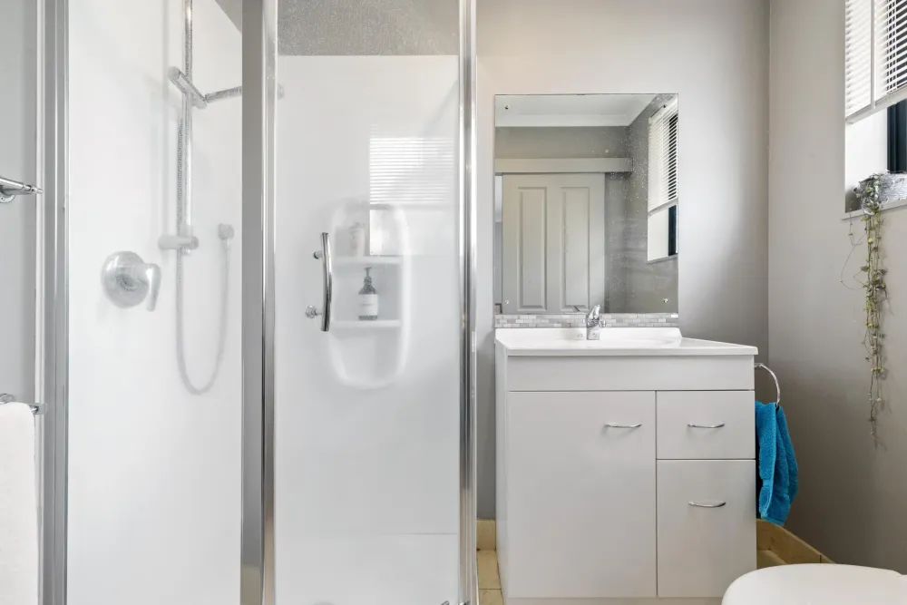 Photos of 20 Les Marston Place