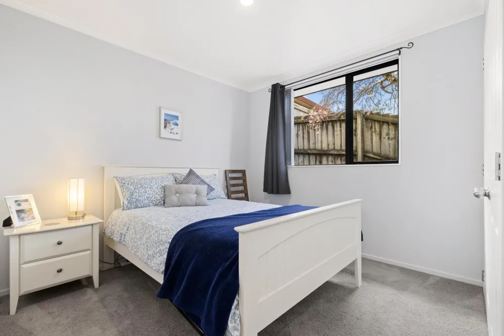 Photos of 20 Les Marston Place
