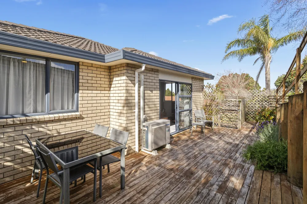 Photos of 20 Les Marston Place