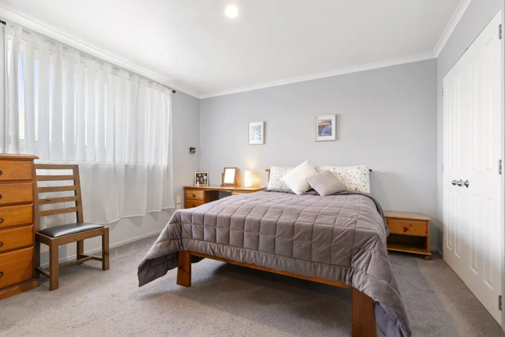 Photos of 20 Les Marston Place