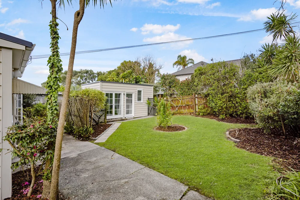 Photos of 29 Baildon Road