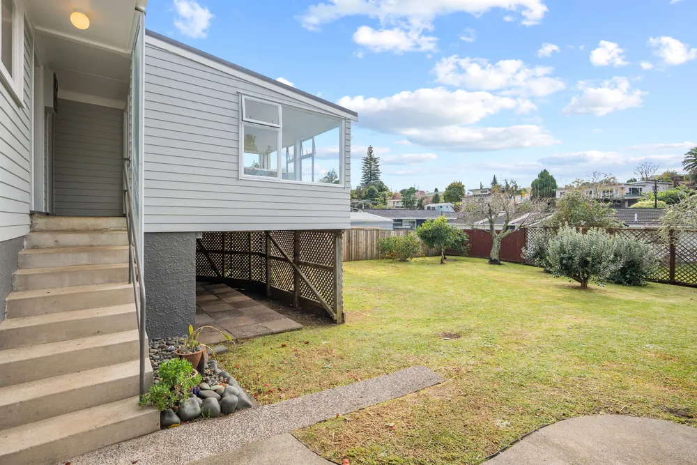 Photos of 65 Carr Street