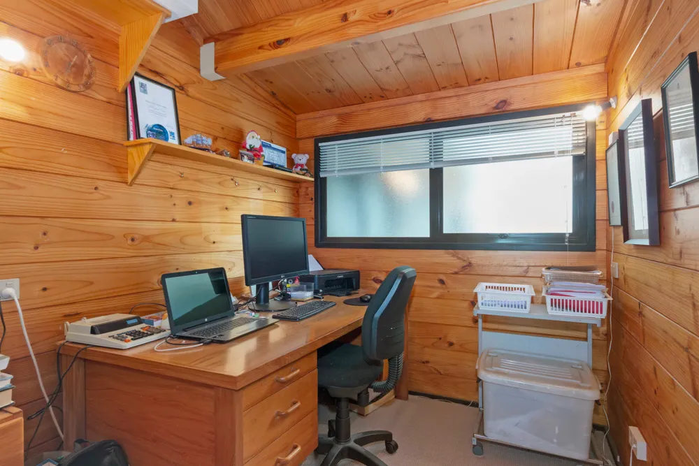Photos of 438 Pinnacle Hill Road