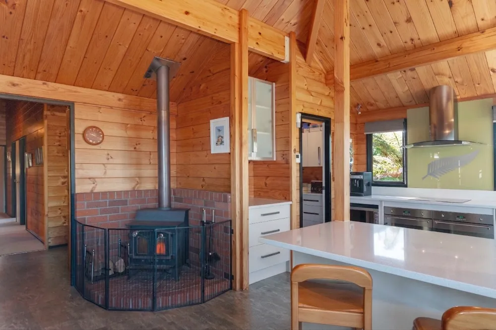 Photos of 438 Pinnacle Hill Road