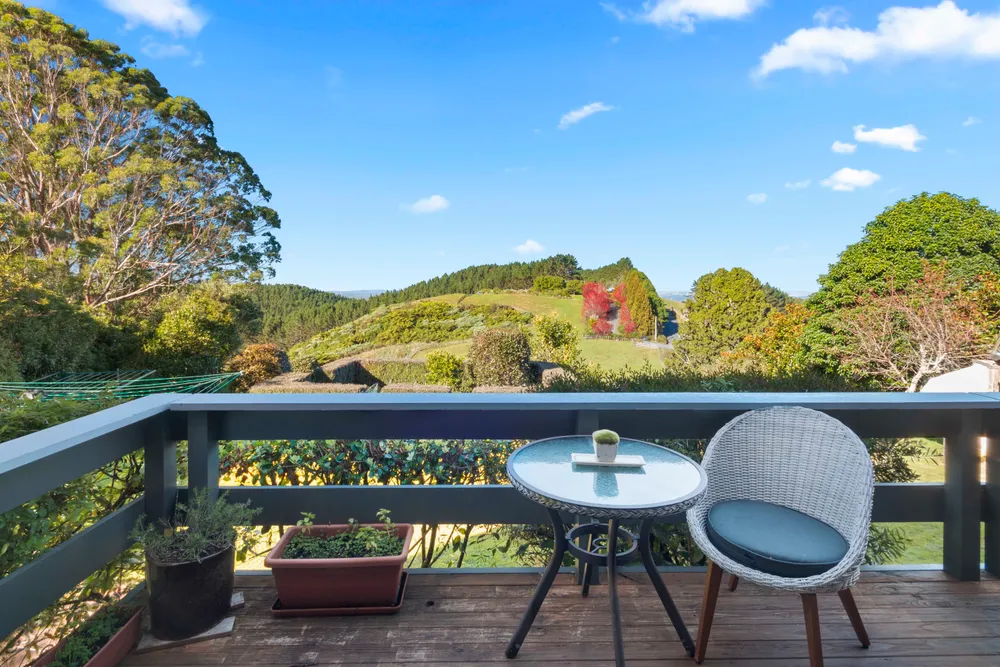 Photos of 438 Pinnacle Hill Road