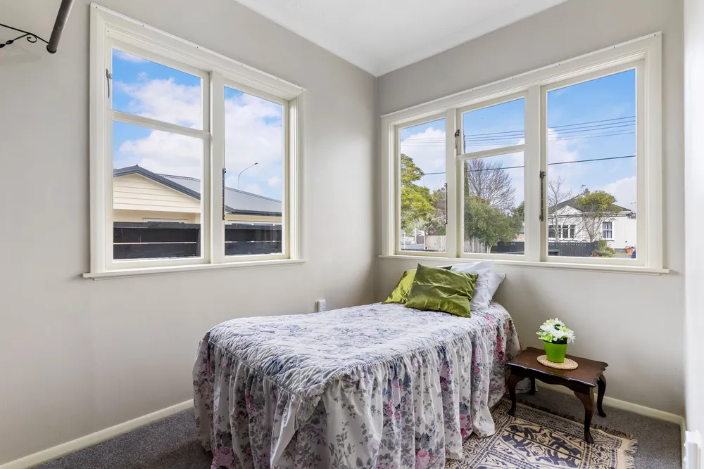 Photos of 2C Tararua Street