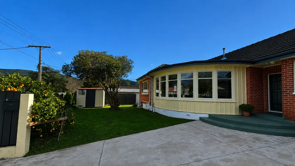 Photos of 2C Tararua Street