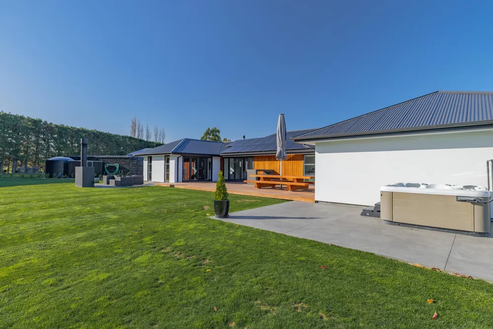 Photos of 37 Bradley Road