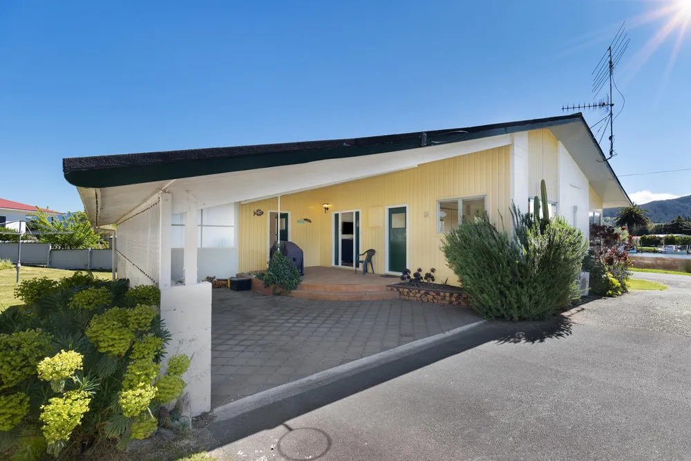 Photos of 40 Wharf Road
