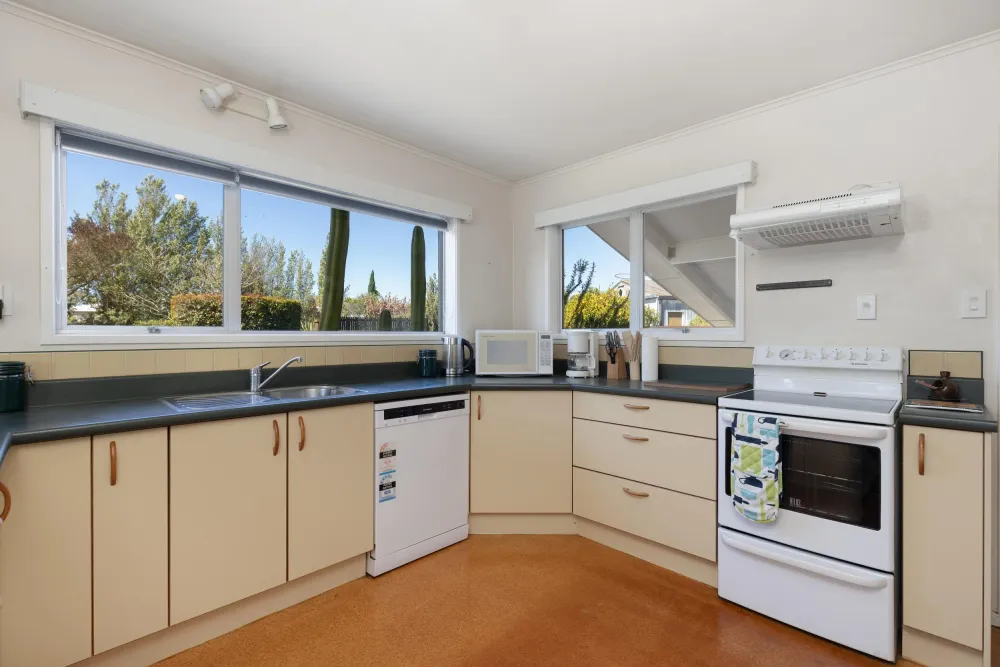 Photos of 40 Wharf Road