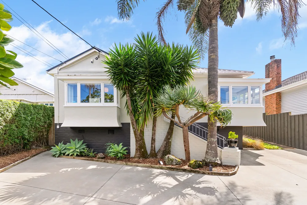 Photo of 75 Owairaka Avenue, Mount Albert
