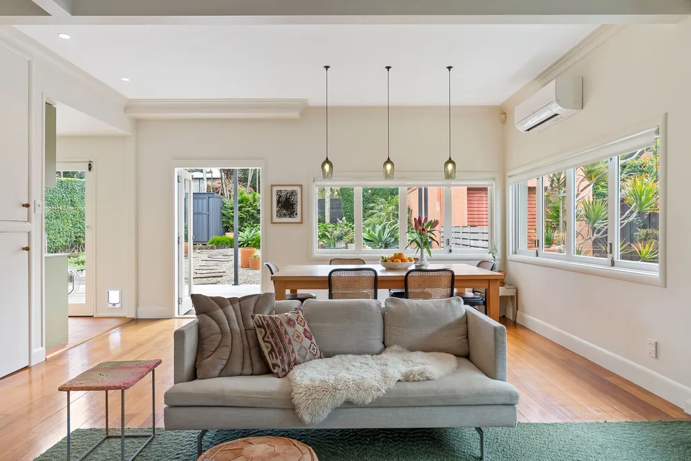 Photos of 75 Owairaka Avenue