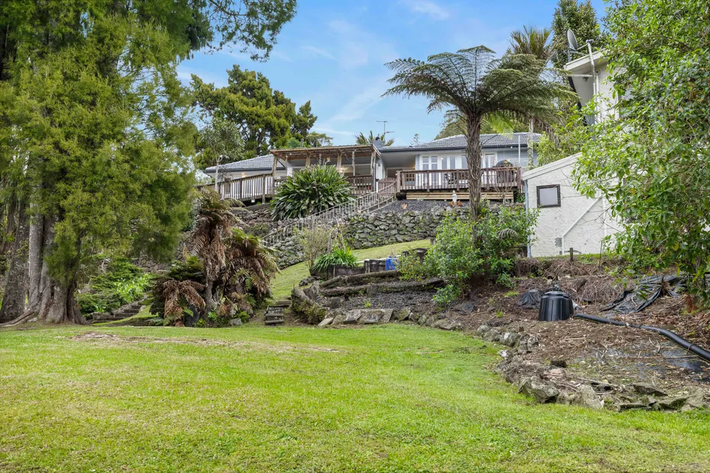 Photos of 38 Bush Road