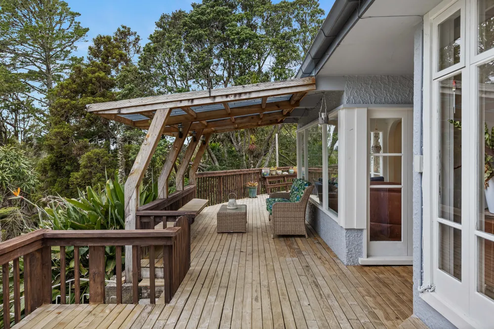 Photos of 38 Bush Road