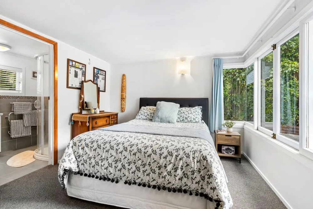 Photos of 38 Bush Road