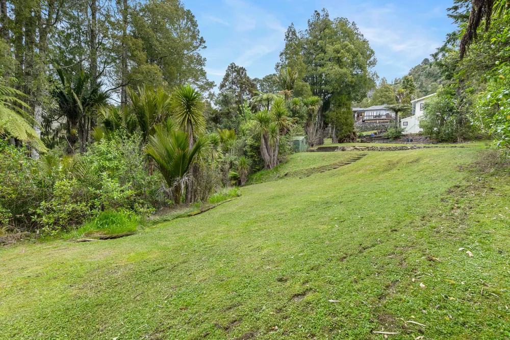 Photos of 38 Bush Road