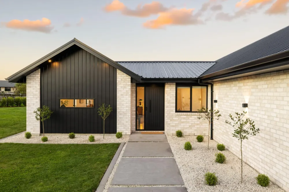 Photos of 89 Burbush Road