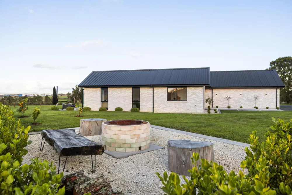 Photos of 89 Burbush Road