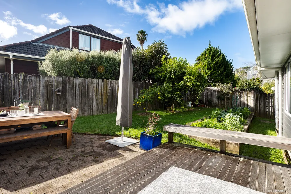 Photos of 2/11 Lonsdale Street