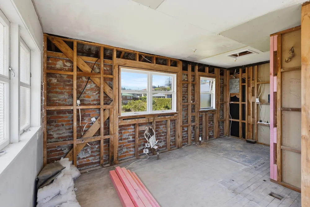 Photos of 8 Shortt Avenue