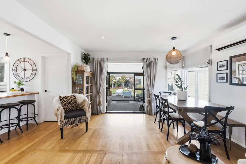 Photos of 2 Sabina Street