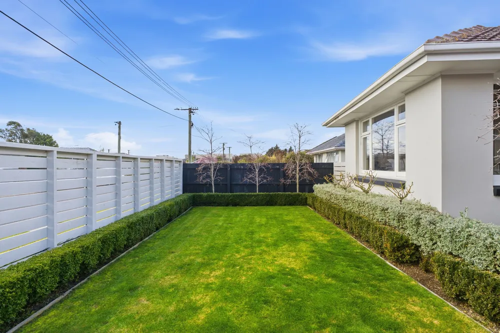 Photos of 2 Sabina Street