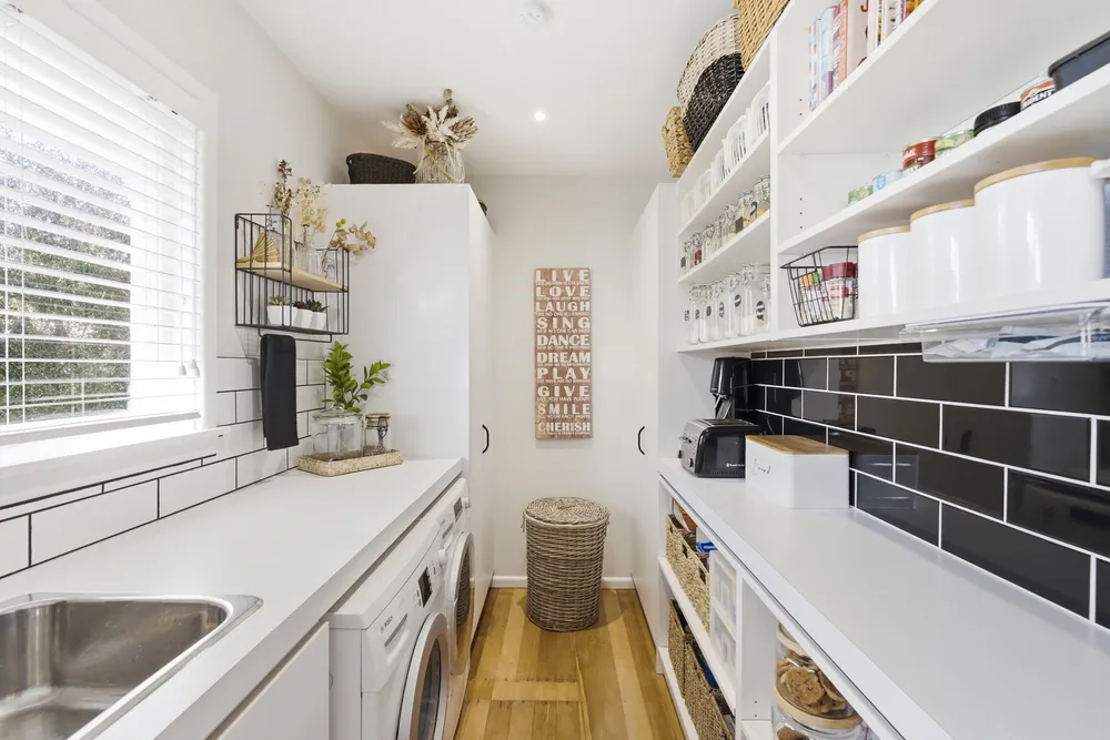 Photos of 2 Sabina Street
