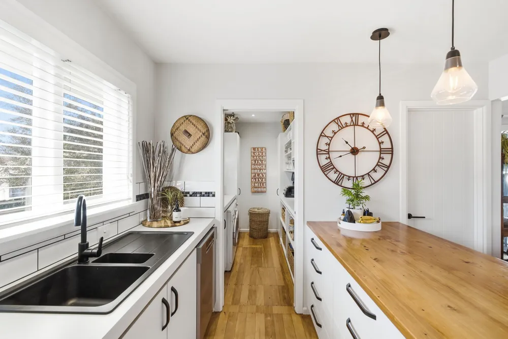 Photos of 2 Sabina Street