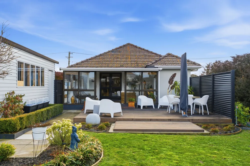 Photos of 2 Sabina Street