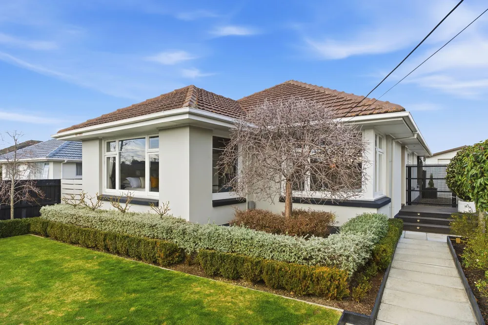 Photos of 2 Sabina Street