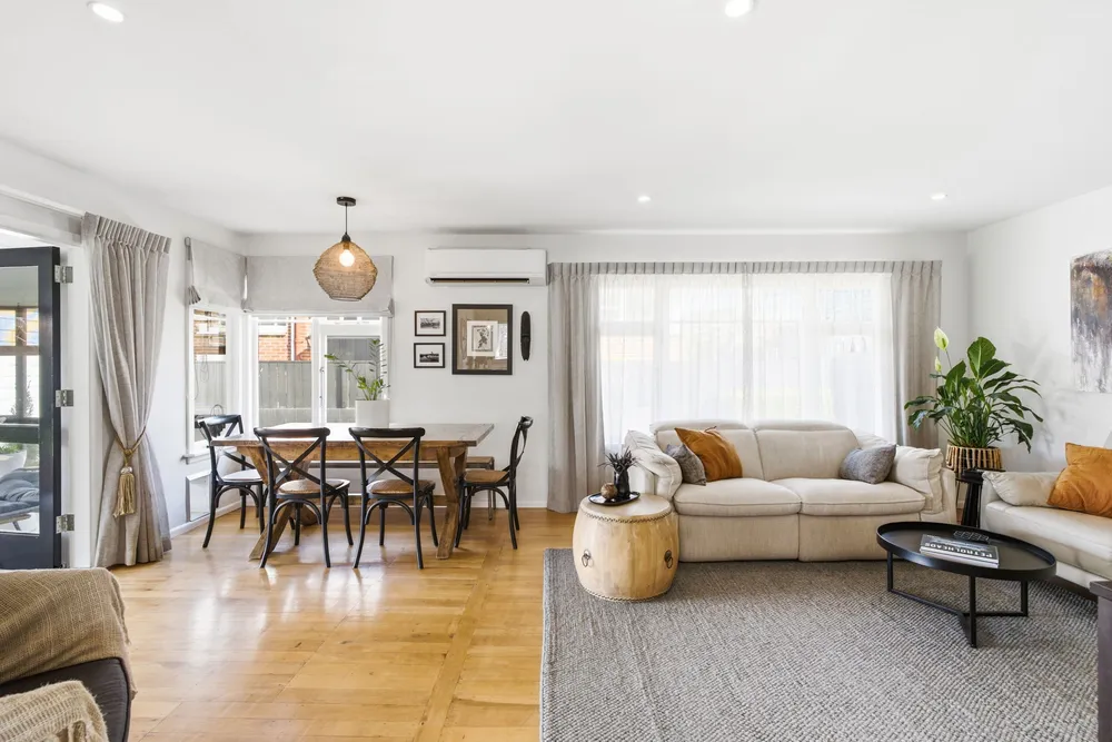Photos of 2 Sabina Street
