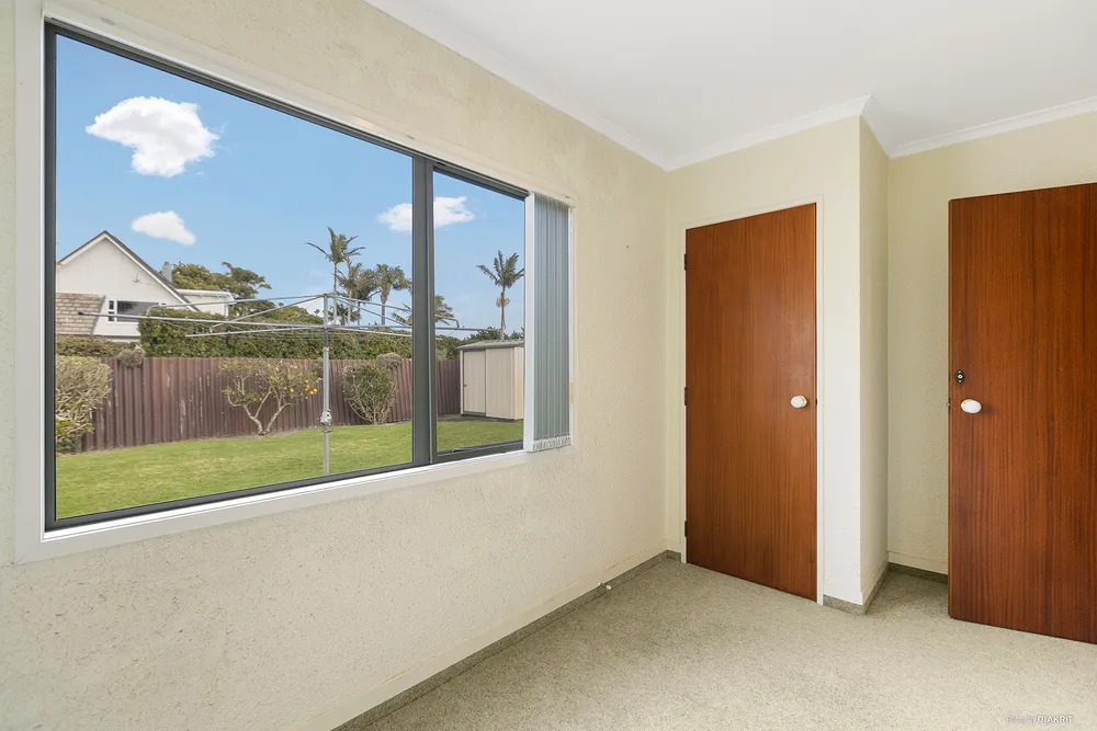 Photos of 23 Kiriwai Place