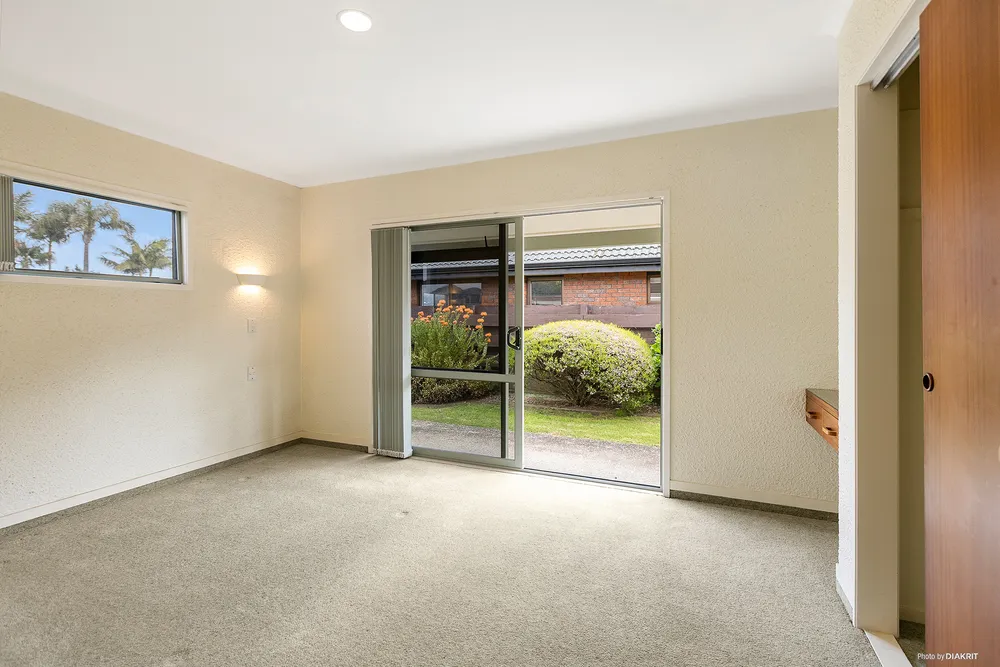 Photos of 23 Kiriwai Place