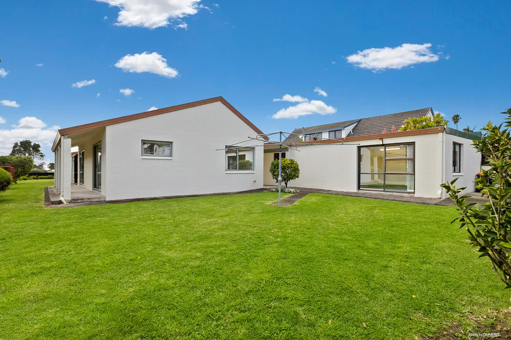Photos of 23 Kiriwai Place