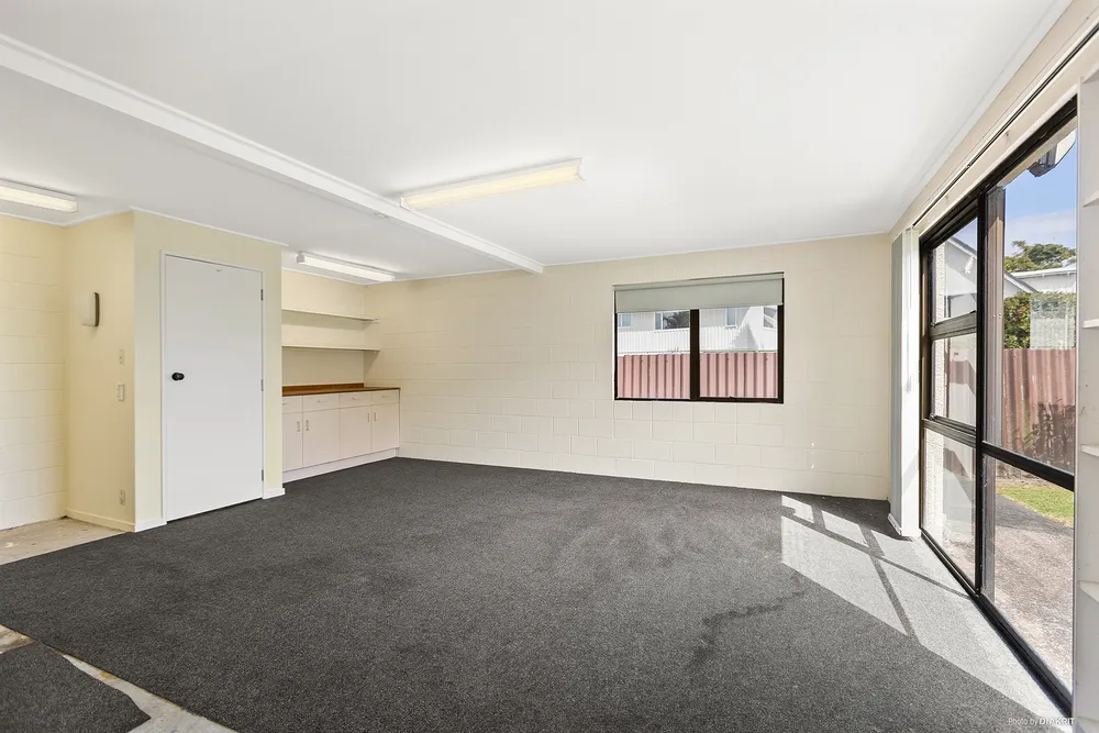 Photos of 23 Kiriwai Place