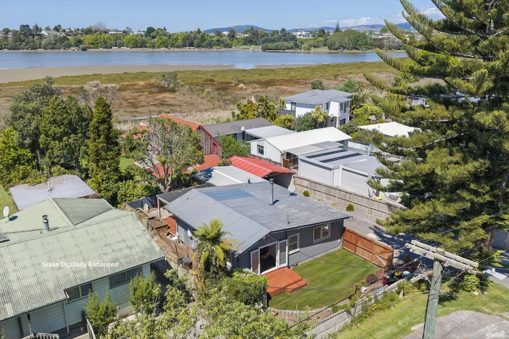 Photos of 87 Churchill Road