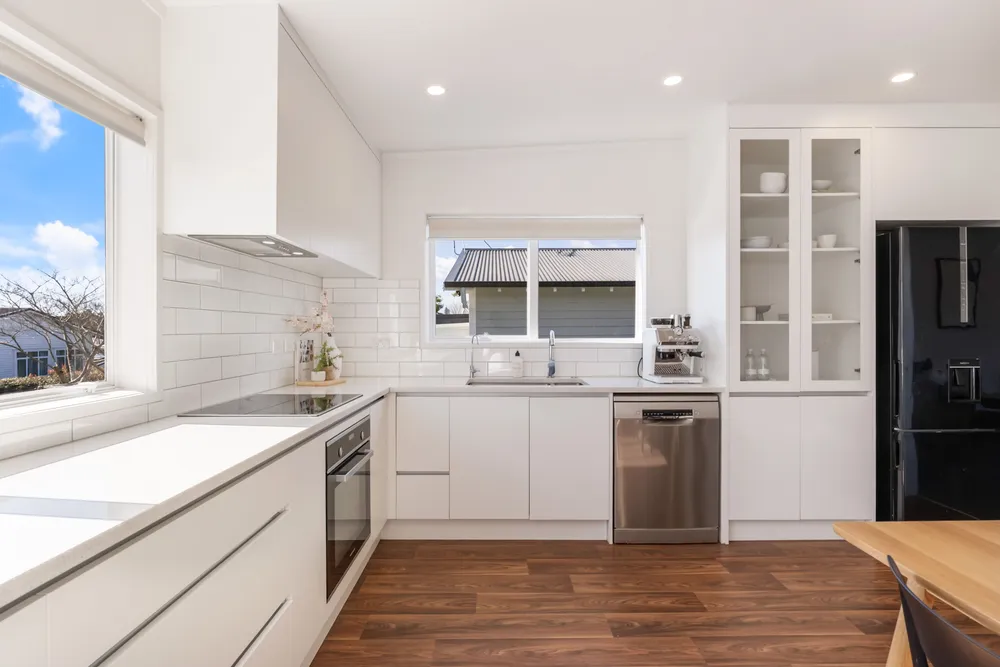 Photos of 42 Warwick Avenue